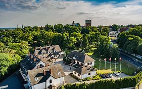 Hotel Sarmata Zespół Dworski